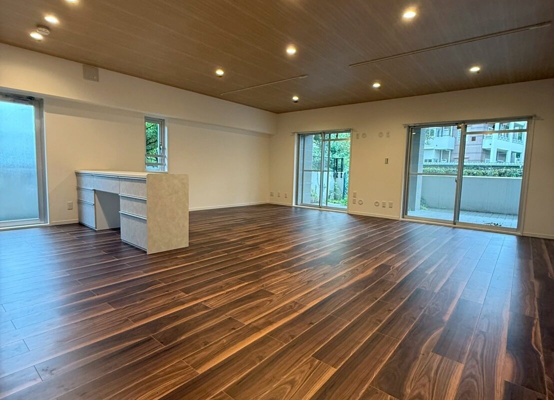 アバンドーネ原5番街7号棟101